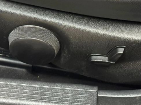 Used 2014 Mercedes-Benz C 63 AMG Sedan image 25