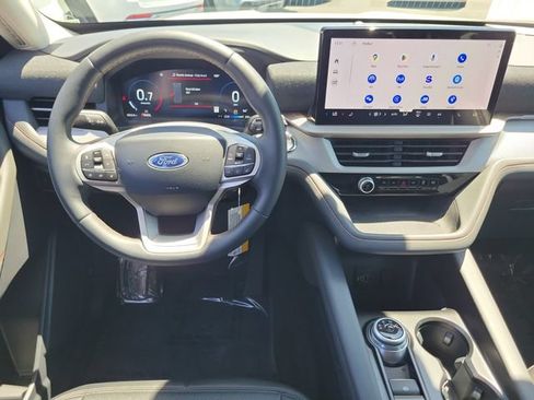 Used 2026 Ford Explorer Active RWD image 4
