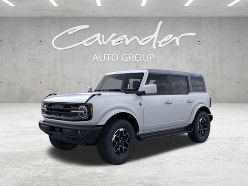 New 2025 Ford Bronco Outer Banks image 1