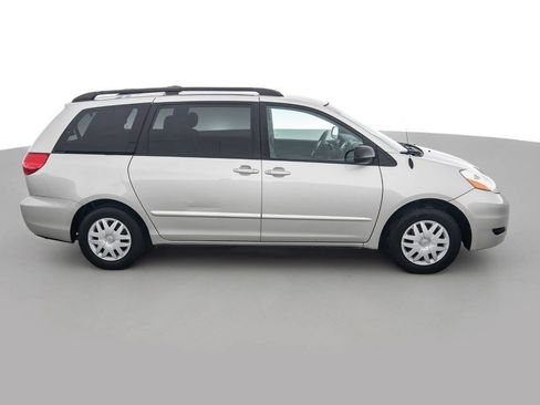 Used 2007 Toyota Sienna LE FWD image 4