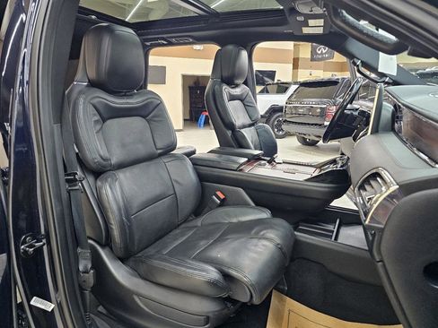 Used 2021 Lincoln Navigator L Reserve image 21