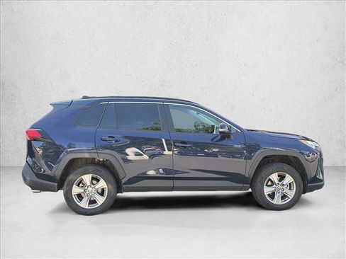 Used 2025 Toyota RAV4 XLE AWD/4WD image 4