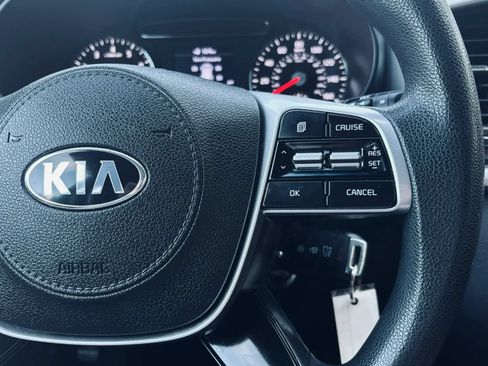 Used 2020 Kia Sorento LX FWD image 27