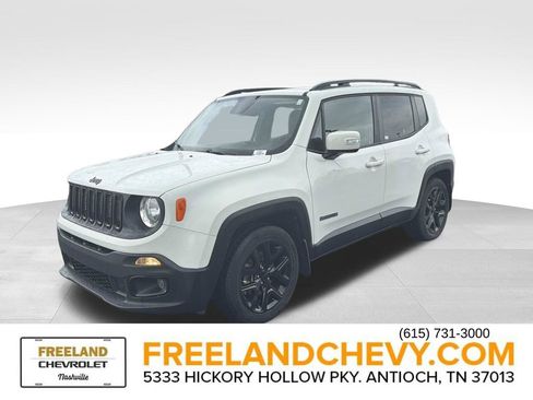 Used 2017 Jeep Renegade Altitude FWD image 7