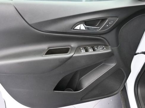 Used 2023 Chevrolet Equinox LT AWD/4WD image 24