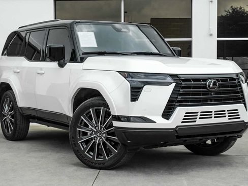 Used 2025 Lexus GX 550 w/ Accessory Package (Z1) AWD/4WD image 7
