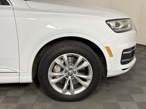 Used 2018 Audi Q7 3.0T Premium Plus w/ Premium Plus Package AWD/4WD image 12