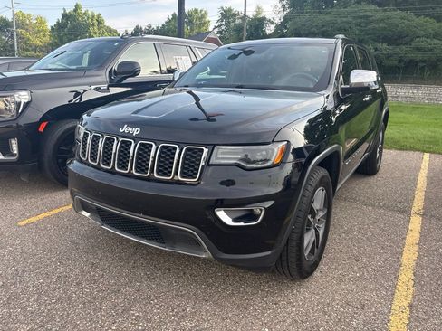 Used 2019 Jeep Grand Cherokee Limited w/ Luxury Group II AWD/4WD image 2