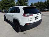 Used 2023 Jeep Cherokee Altitude Lux image 5