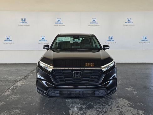 Used 2023 Honda CR-V LX image 2
