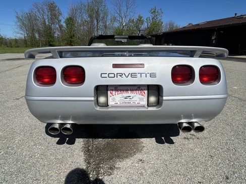 Used 1996 Chevrolet Corvette Convertible image 7