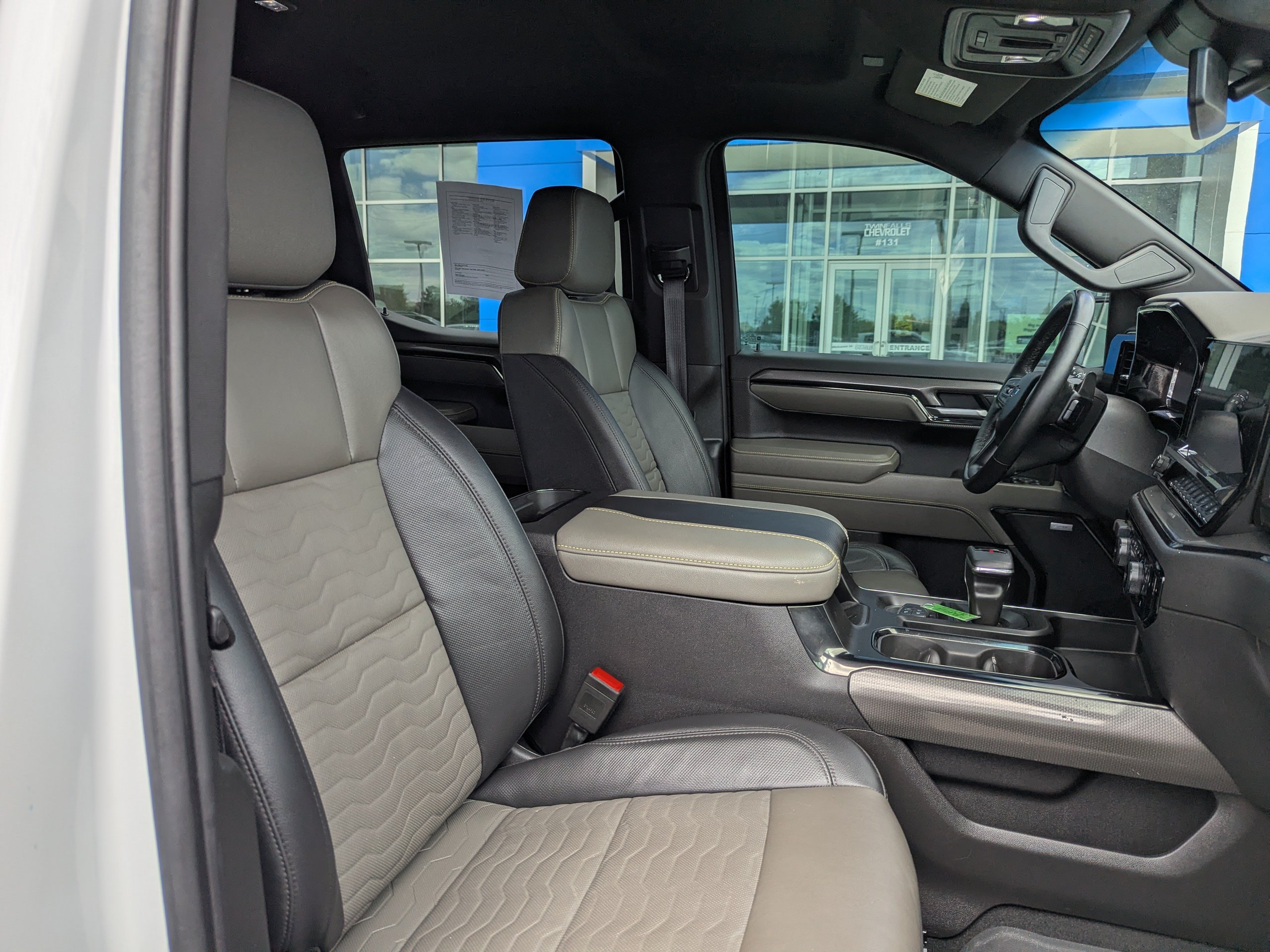 Certified 2024 Chevrolet Silverado 1500 ZR2 AWD/4WD image 44