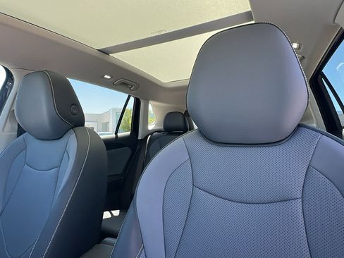 Certified 2026 Volkswagen Tiguan SE w/ Panoramic Sunroof Package AWD/4WD image 11
