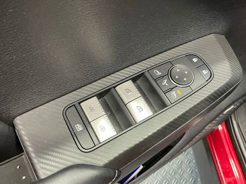 Used 2025 Mitsubishi Outlander SE FWD image 23