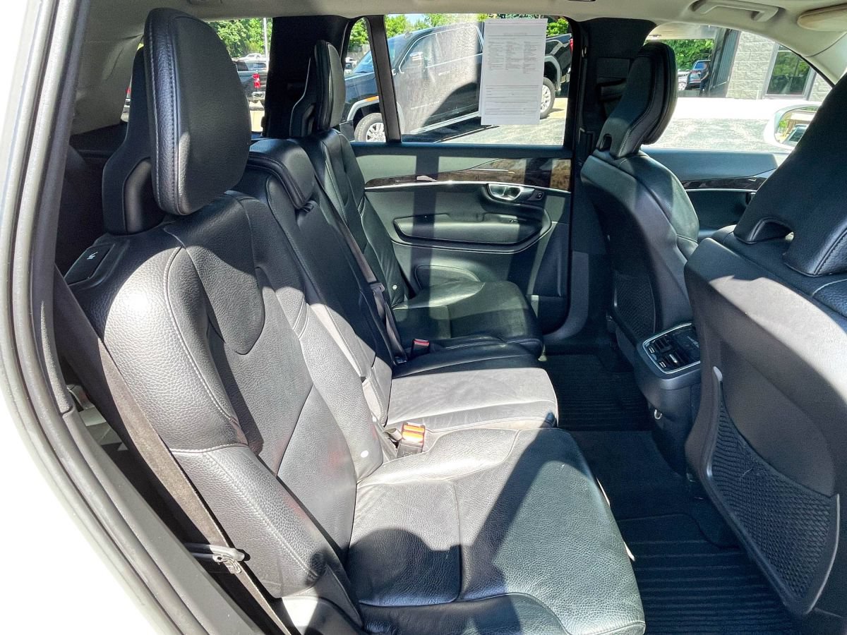 Used 2019 Volvo XC90 T6 Momentum w/ Advanced Package AWD/4WD image 13