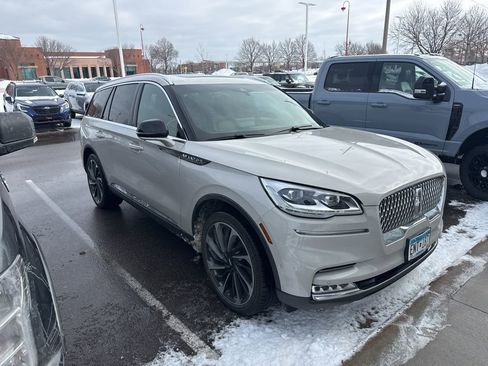 Used 2020 Lincoln Aviator Reserve w/ Equipment Group 202A image 1