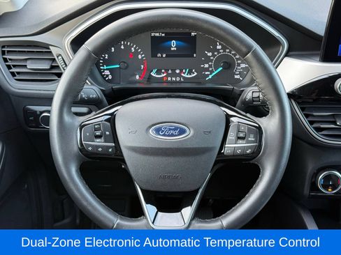 Used 2022 Ford Escape SE w/ Convenience Package FWD image 28