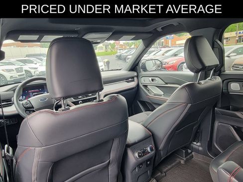 Used 2025 Ford Explorer ST AWD/4WD image 13
