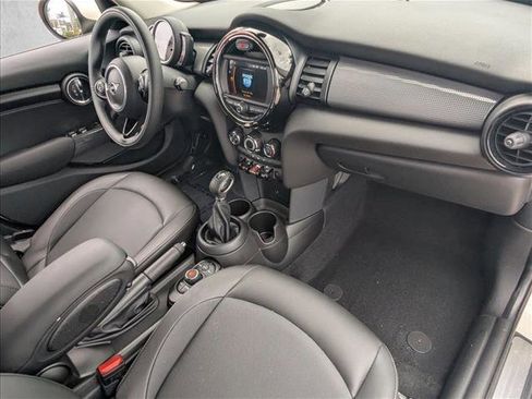 Used 2019 MINI Cooper 4-Door Hardtop image 20