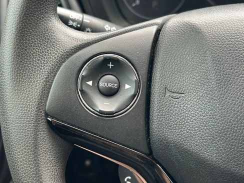 Used 2016 Honda HR-V LX image 30