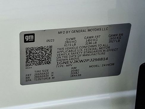 Used 2023 Chevrolet Traverse RS image 37