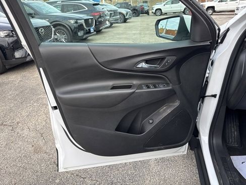 Used 2024 Chevrolet Equinox LT image 16