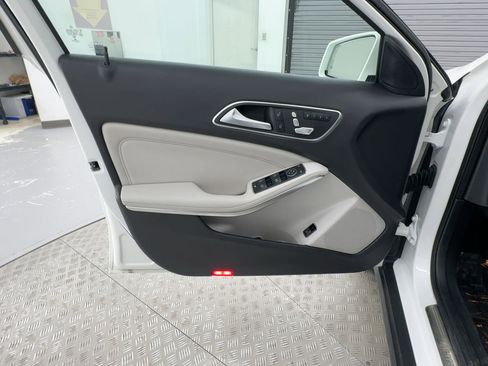 Used 2020 Mercedes-Benz GLA 250 image 14