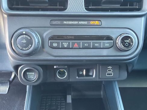 New 2025 Ford Maverick Lobo AWD/4WD image 28