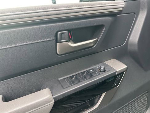 Used 2025 Toyota Tundra Limited image 5