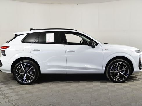 New 2026 Audi Q3 quattro 2.0T AWD/4WD image 8