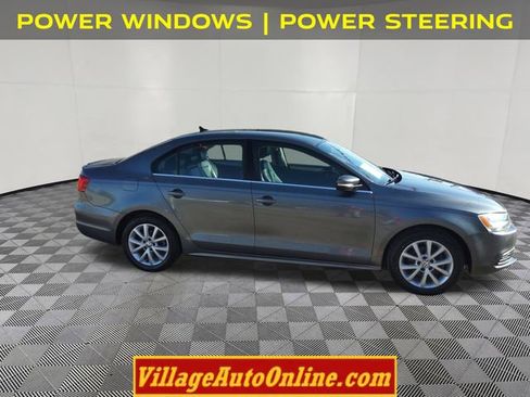Used 2013 Volkswagen Jetta SE image 9