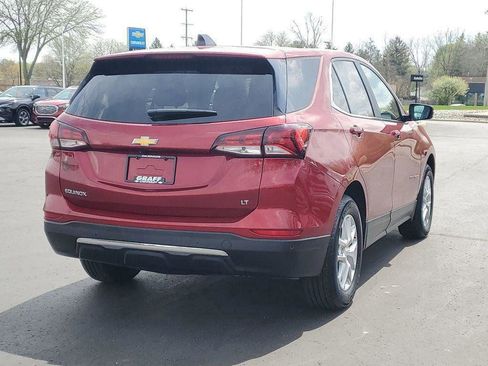 Used 2024 Chevrolet Equinox LT FWD image 3