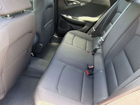 Used 2023 Chevrolet Malibu LS FWD image 23