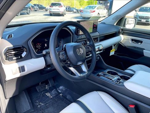New 2026 Honda Pilot image 9