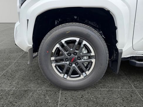 New 2025 Toyota Tacoma TRD Sport image 9