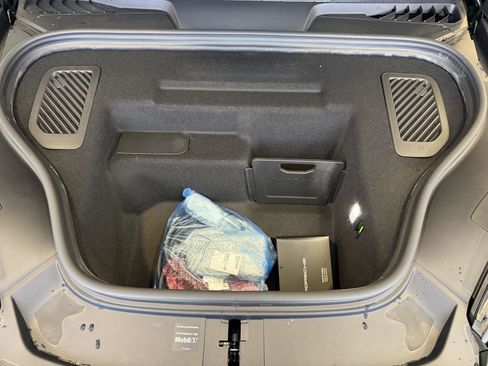 New 2026 Porsche Macan Turbo Electric image 27