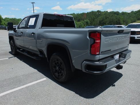 Used 2024 Chevrolet Silverado 2500 LT w/ Z71 Sport Edition AWD/4WD image 5