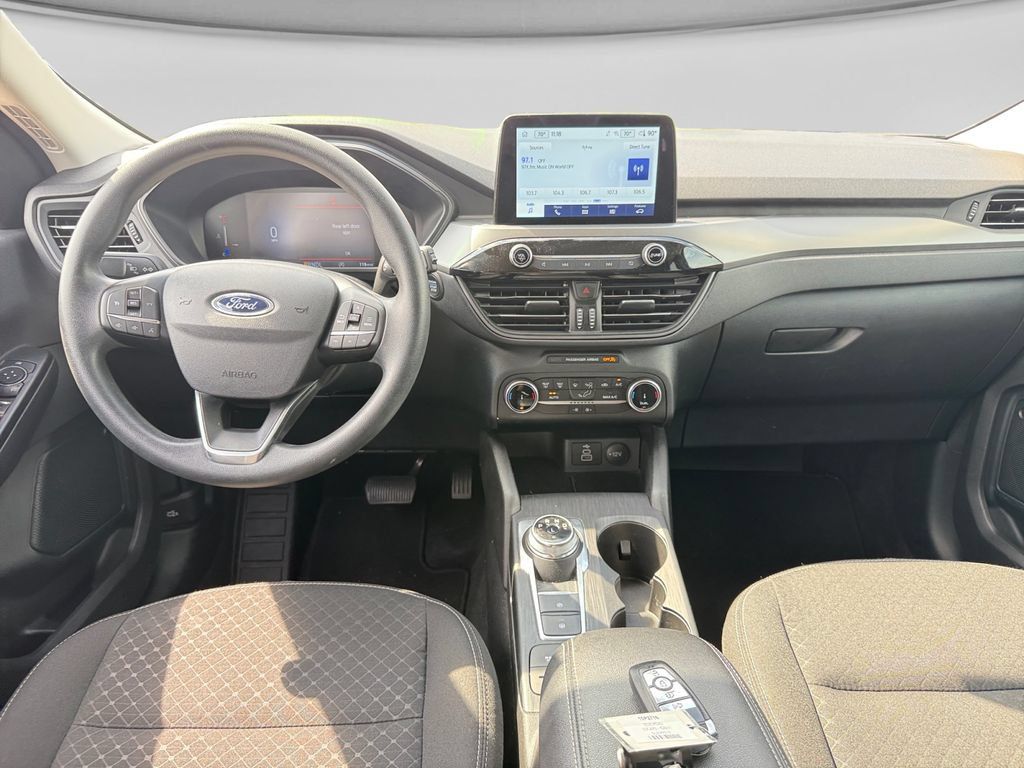 Used 2025 Ford Escape Active AWD/4WD image 23