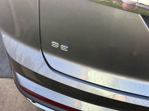 Used 2020 Volkswagen Atlas Cross Sport SE image 9