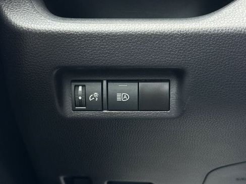 Used 2025 Toyota RAV4 LE AWD/4WD image 21