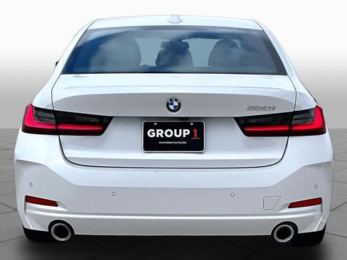 Used 2025 BMW 330i Sedan image 5