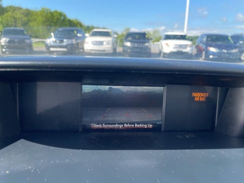 Used 2015 Subaru Forester 2.5i Premium w/ All-Weather Package image 22