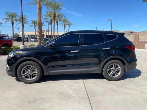 Used 2017 Hyundai Santa Fe Sport FWD image 3