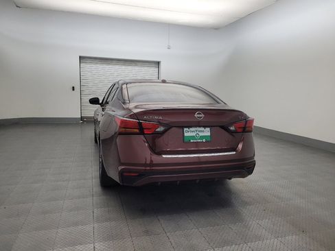 Used 2023 Nissan Altima 2.5 SV image 6