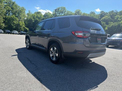 Used 2025 Honda Pilot EX-L image 5