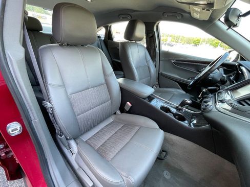 Used 2015 Chevrolet Impala LT FWD image 22