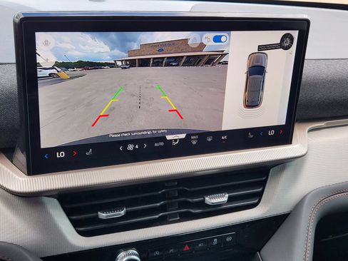 New 2026 Ford Explorer Active RWD image 18