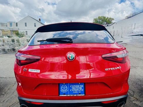 Used 2018 Alfa Romeo Stelvio Ti Sport AWD/4WD image 11