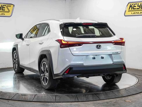 Used 2024 Lexus UX 250h FWD image 2