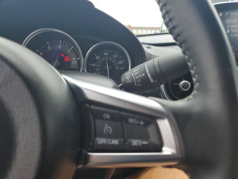Used 2023 MAZDA MX-5 Miata Grand Touring RWD image 18